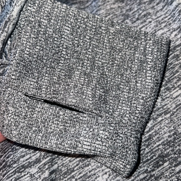 University of MIAMI 3/4 zip 🙌🏻 - Picture 5 of 8